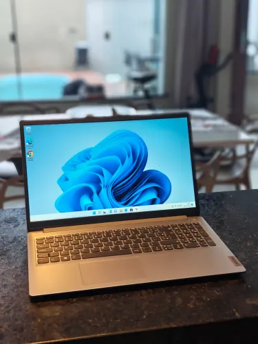 Notebook Lenovo semi novo | ssd