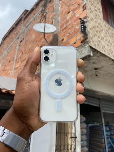 iPhone 11 super conservado