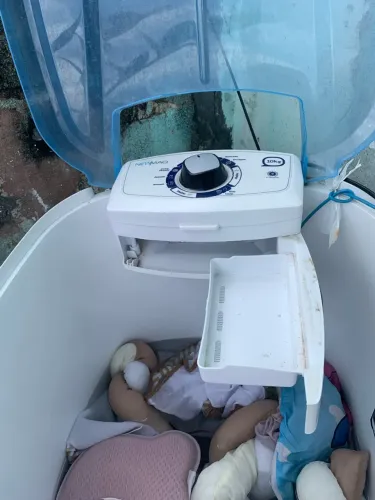 Vendo tanquinho semi novo