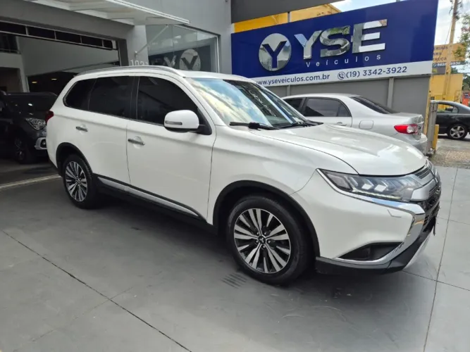 Mitsubishi Outlander 2.2 165cv Diesel Aut. 2020