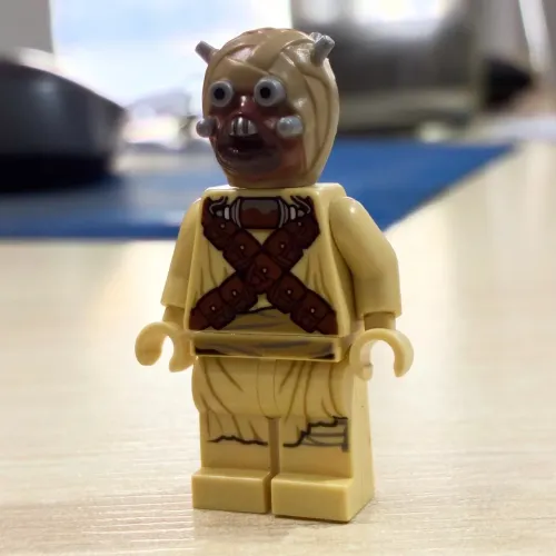 Lego Minifigure Star wars tusken Raider R2-D2