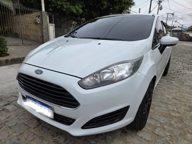 Ford Fiesta 1.5 16V Flex Mec. 5P 2015