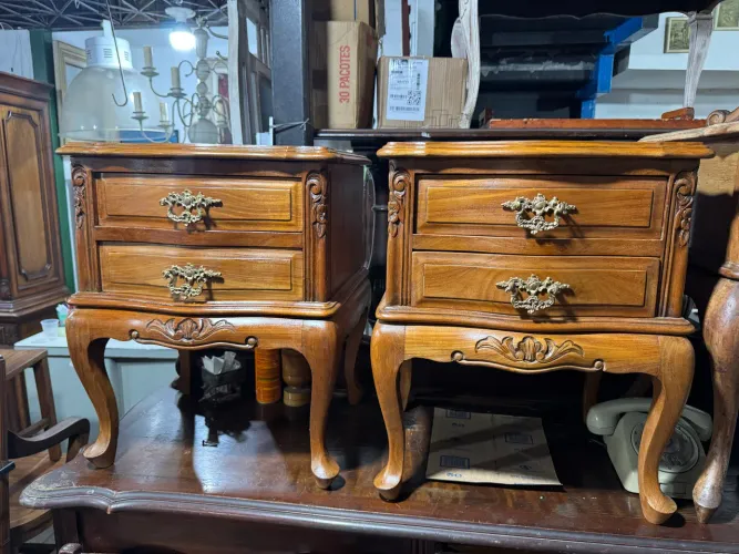 Par mesa de cabeceira Chipandelle