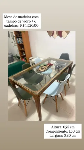 Mesa de madeira com tampo de vidro + 6 cadeiras