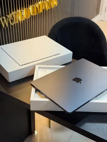 MACBOOK AIR - M4 - 15 POLEGADAS ( 10 DIAS DE USO) NA GARANTIA APPLE