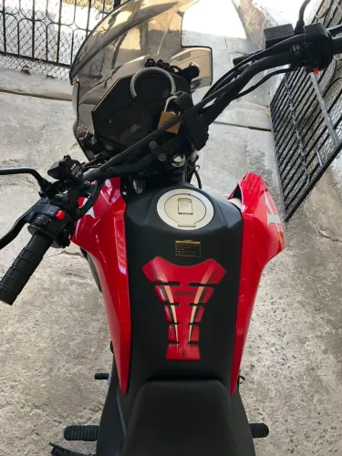 Vendo  Shineray 175cc no ponto de transferir 