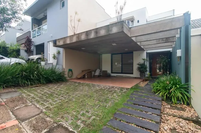 Casa em Condomínio para Venda no Vila Nova em Porto Alegre