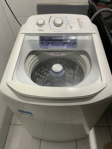 Máquina de lavar Electrolux 12kg LAC12 funcionando perfeitamente