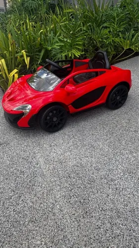 Carro elétrico infantil McLaren Vermelho com controle 