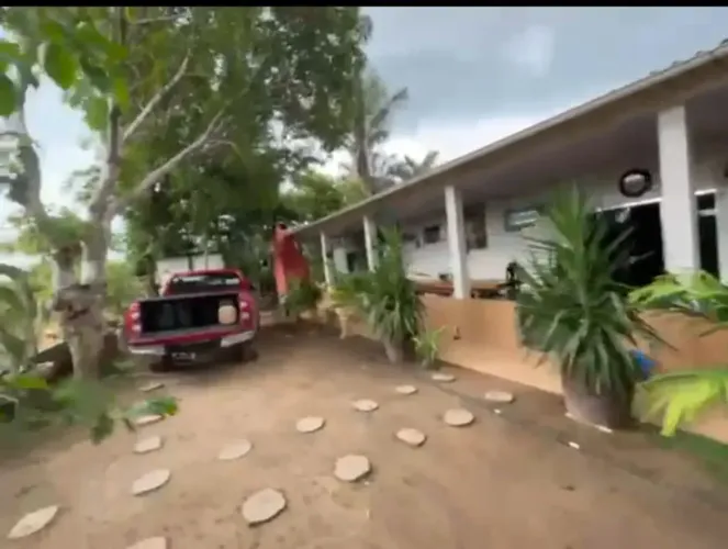 Sitio no Novo Remanso. 40.000m2. Casa Sede 3 Suites. Às margem do Rio Urubú