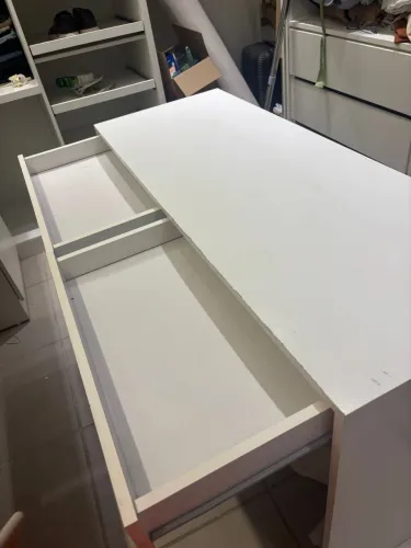 Vendo escrivaninha com duas gavetas 1,20 X 0,45