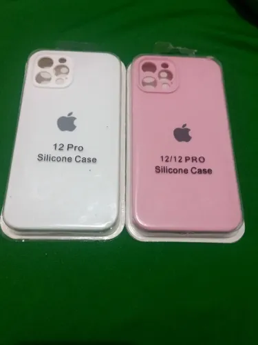 2 capas iphone 12,12 pro.
