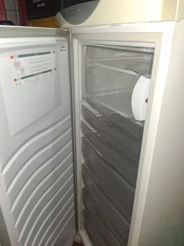 Freezer horizontal da brastemp frost free 280 L