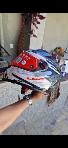 Capacete Ls2 Ff358 Pro Digital Branco Com Spoiler Fumê