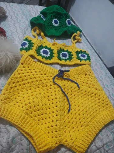 Conjunto de crochê Tamanho 10 anos