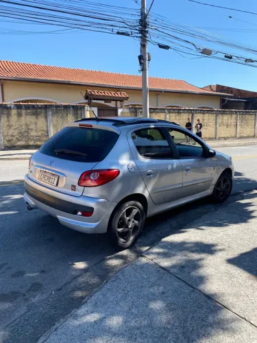 Peugeot 207 Quiksilver 1.4 Flex 8V 5P 2011