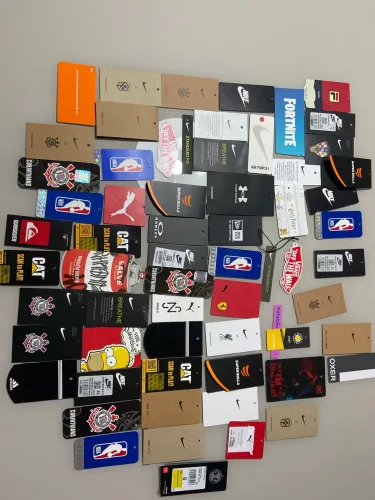 Lote de Etiquetas Tags Originais de Marcas Famosas - Coleção Exclusiva