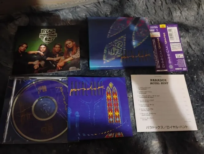 Cd box Royal Hunt paradox japonês com book obi .