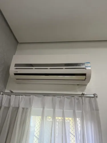 Ar Condicionado Split Elgin 12000 BTUs 220v Usado