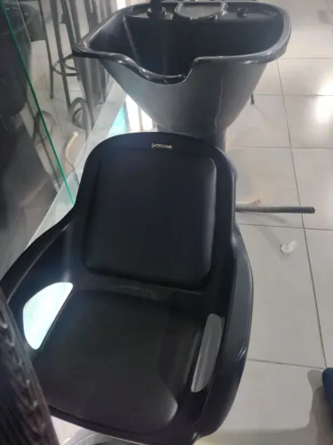 Lavatório vende se