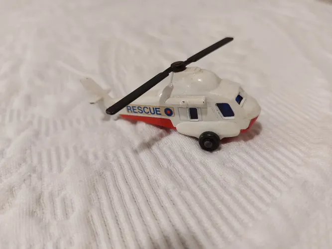 Miniatura Matchbox modelo Helicóptero de Resgate