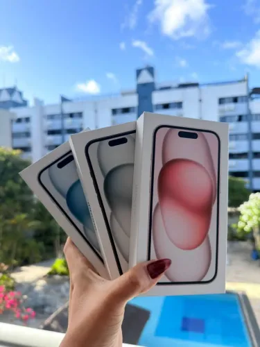 Iphone 15 128 e 256 Lacrados 