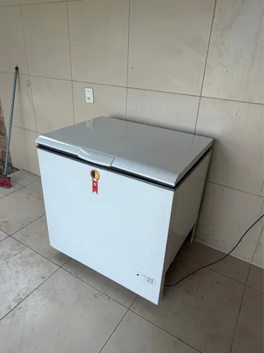 Freezer Uma Tampa