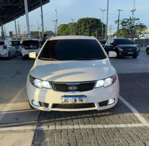 Kia Motors Cerato 1.6 16V Aut. 2012