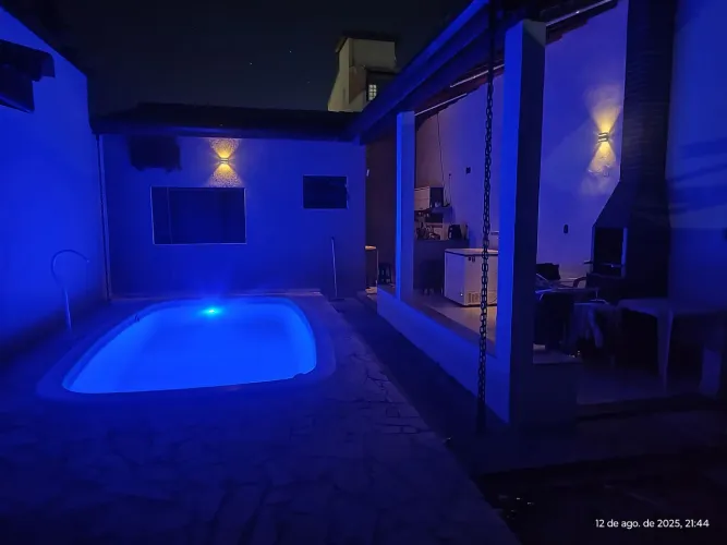 Aceito permuta, Casa na vila Rica