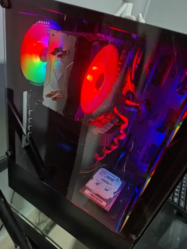 PC montado (com defeito, ler descrição)