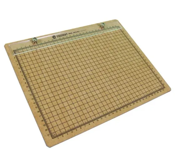 Trident - Prancheta Portátil Quadriculada A3 em MDF Natural
