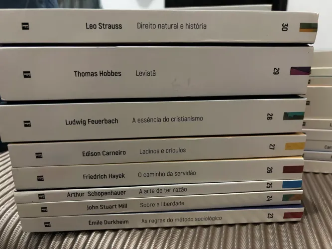 Coleção Grandes Livros do Pensamento - Folha Coleção com 30 vol