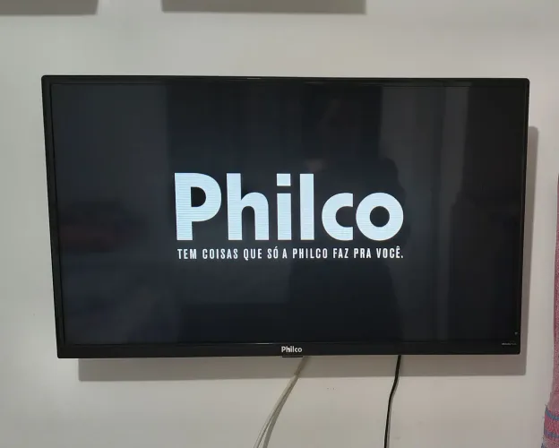 TV 32' Philco LED HDMI/USB  para Quarto ou Monitor)
