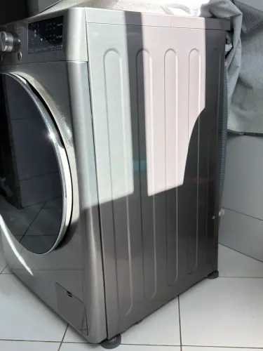 Máquina de lavar e secar LG