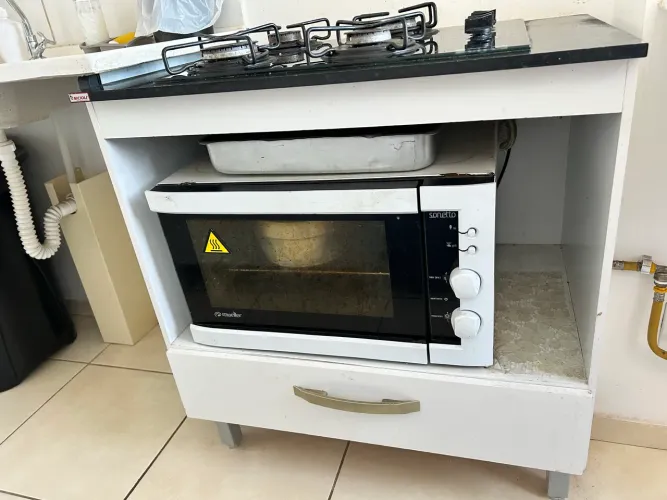 Venda de Balcão de cooktop e forno.Com cooktop incluso.