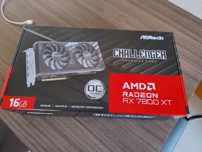 RX 7800 XT - Troco pela RX 9070 mais volta minha.