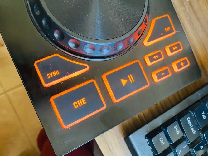 Controladora Behringer