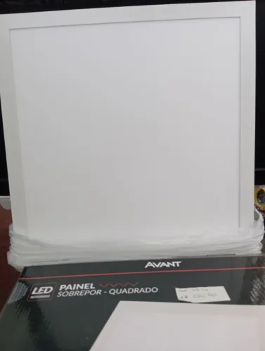 Painel LED quadrado de sobrepor e de Embutir