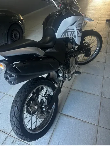Vendo ou troco por moto menor