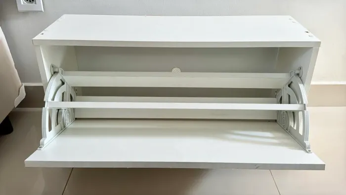 SAPATEIRA EMPILHÁVEL 1 PORTA BASCULANTE BOOZ