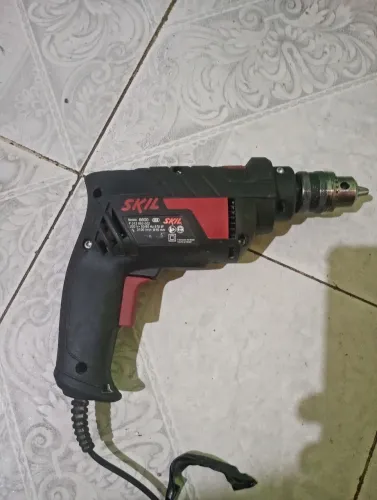 Furadeira skil