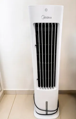 Climatizador de Ar Torre Midea - Ótimo Estado