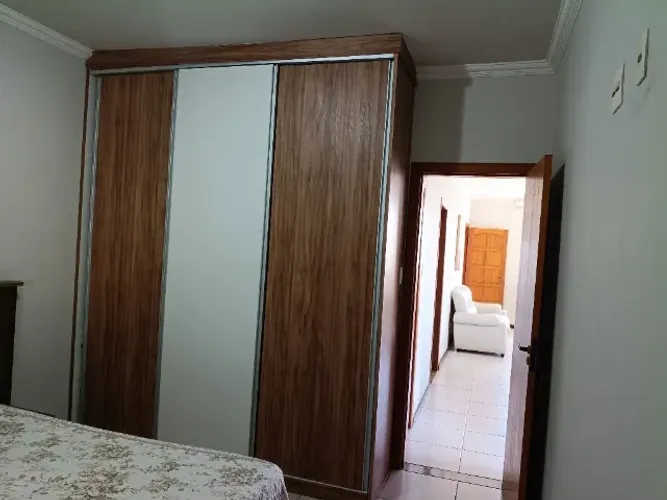VENDE-SE CASA TÉRREA 1 PAVIMENTO - SEM ESCADA 02 quartos, 02 banheiros