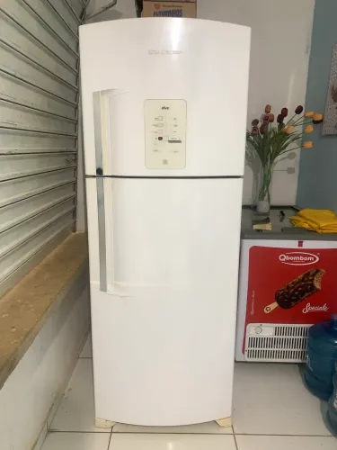 Geladeira Brastemp Ative Frost Free 441L BRM50NBBNA - COM DEFEITO