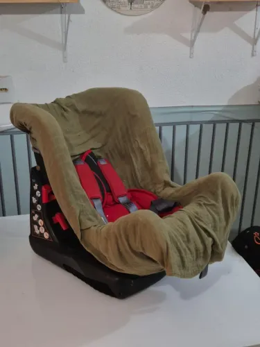 Cadeirinha pra carro Chicco