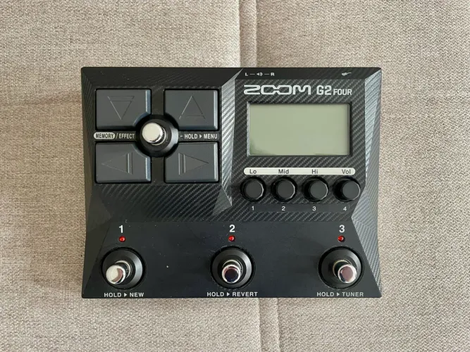 Pedaleira Zoom G2 Four