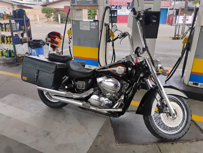 Shadow moto custom 