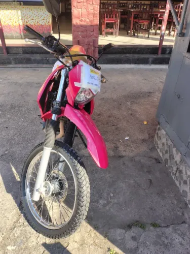 Moto em bom estado de conservação