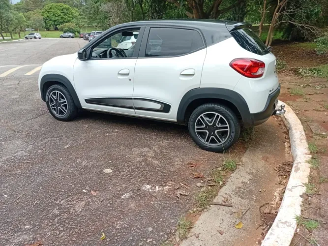 Renault Kwid Intense 1.0 Flex 12V 5P Mec. 2018