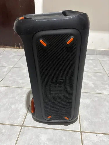 Jbl pra concerto , entrou água 